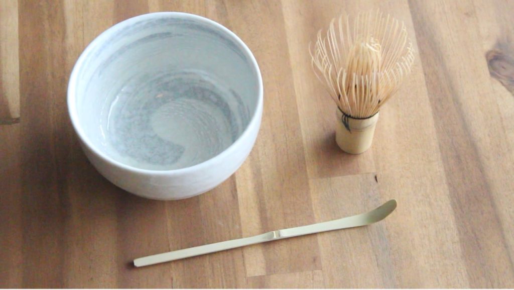 Matcha-ceremonial-bow-and-bamboo-whisk